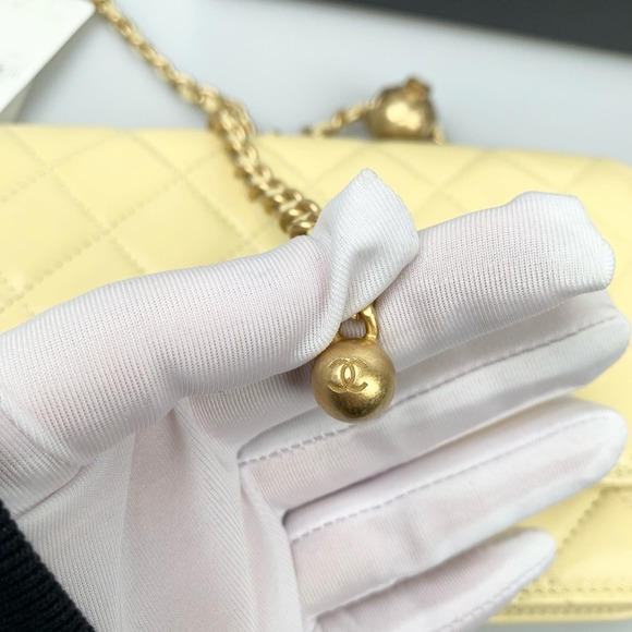 NIB Chanel 21C pearl crush wallet on chain WOC yellow - Picture 14 of 16